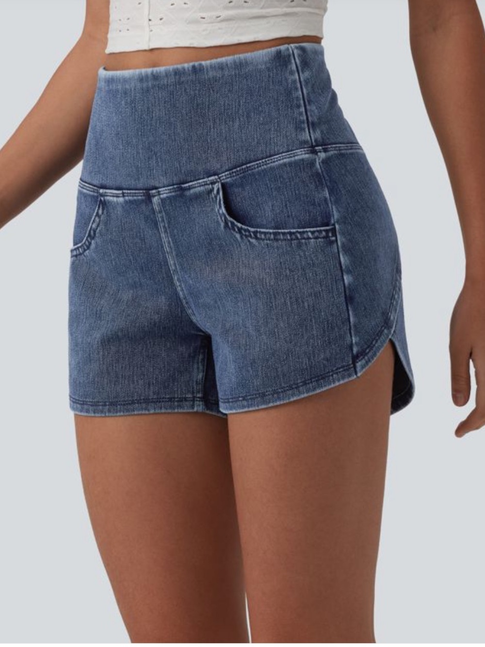 NWT Halara Flex™ High Waisted Tummy Control Curved Hem Shorts